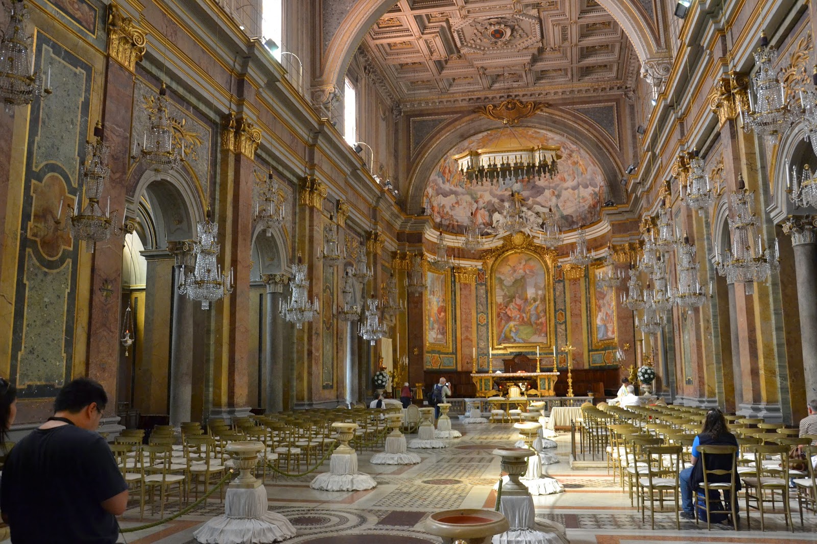 Leggende Romane Basilica di S. Giovanni e Paolo al Celio Leggende Romane Basilica di S. Giovanni e Paolo al Celio