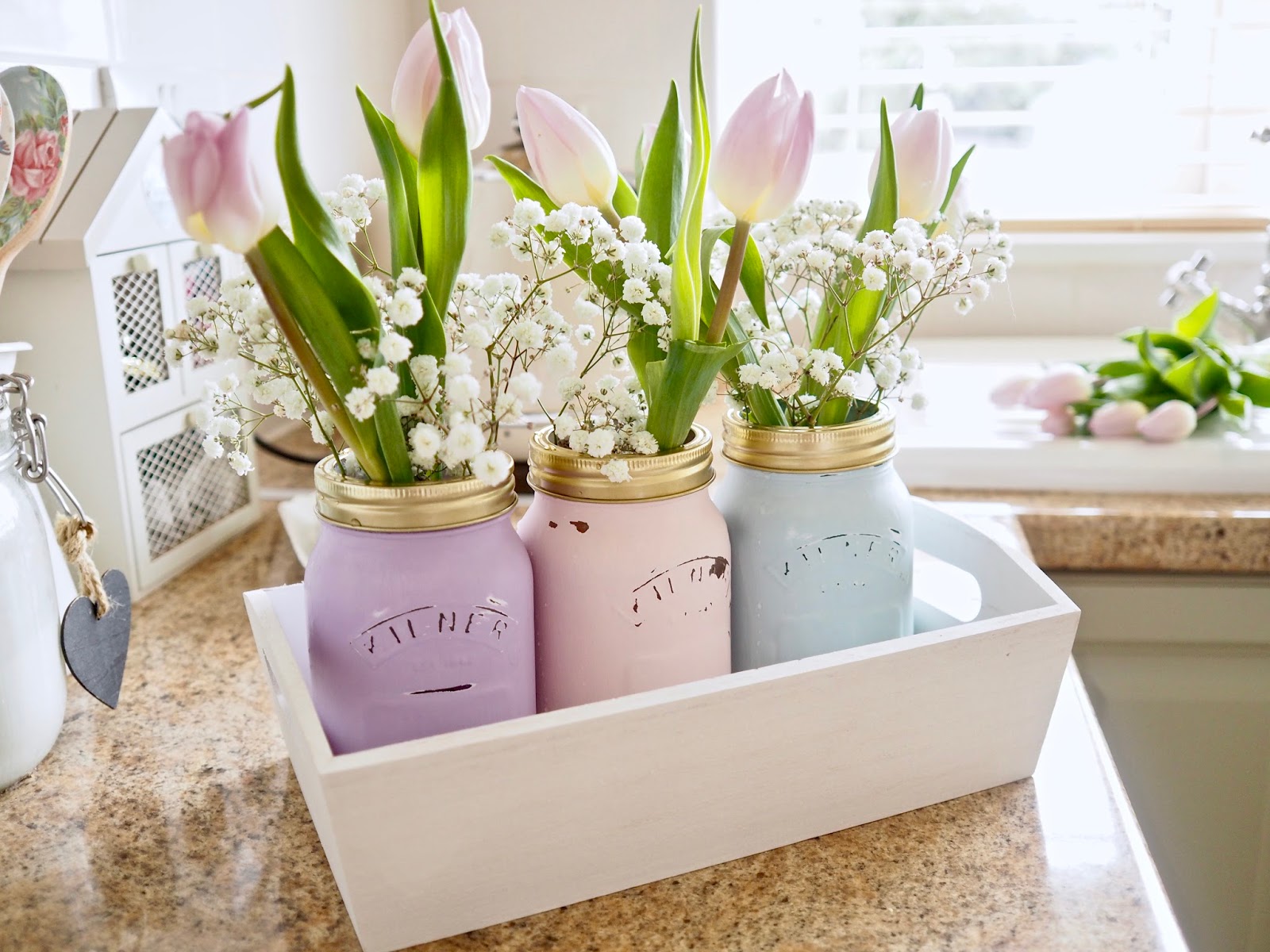Video:Mother's day DIY gifts using chalk paint and jars.
