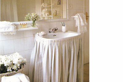 El Hogar, bricolgage y decoración: Lavabo con faldas como armario