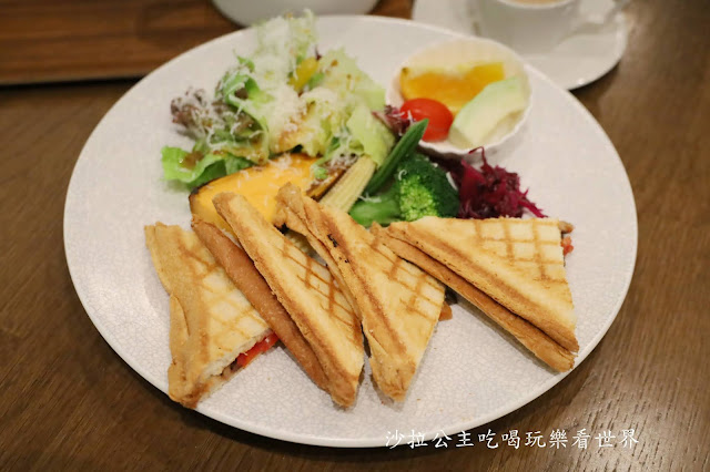 豆留森林│陽明山美食│在日式老宅旁的超美咖啡廳