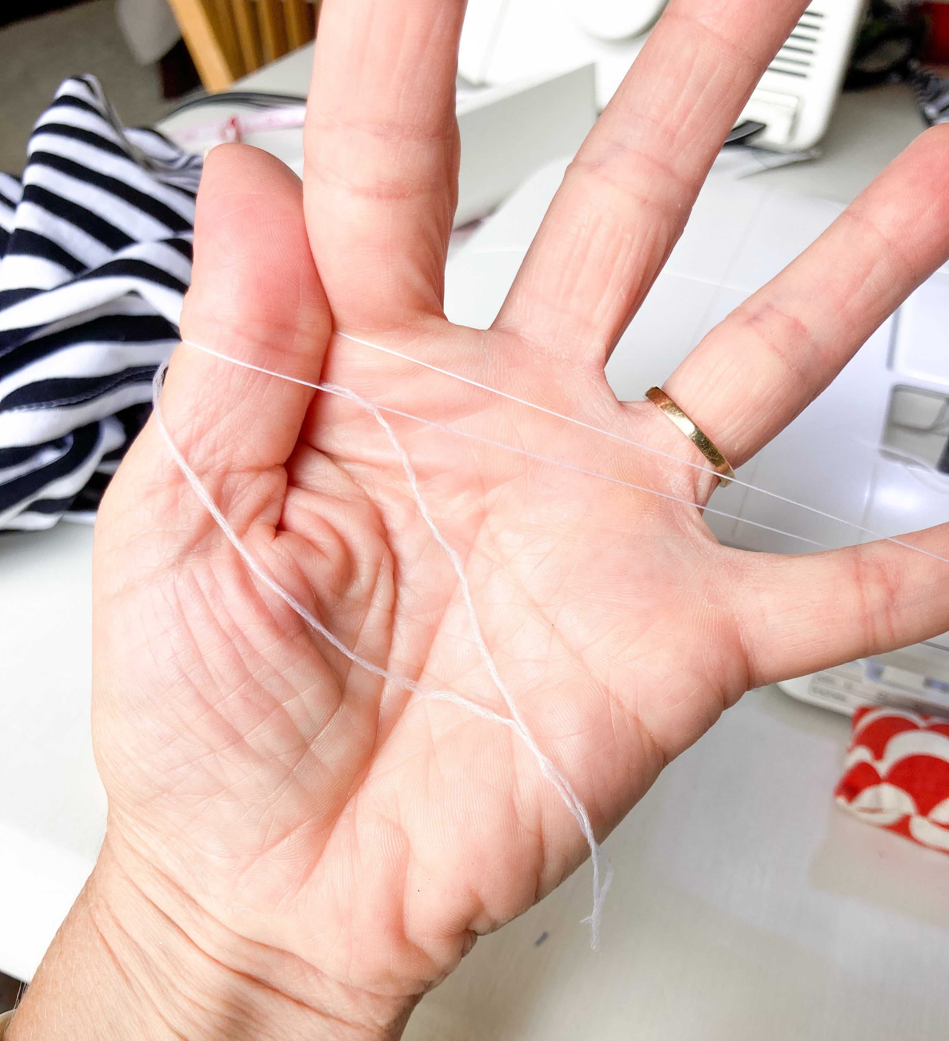Blue Susan Makes How to use Wooly Nylon thread in a Regular Sewing Machine