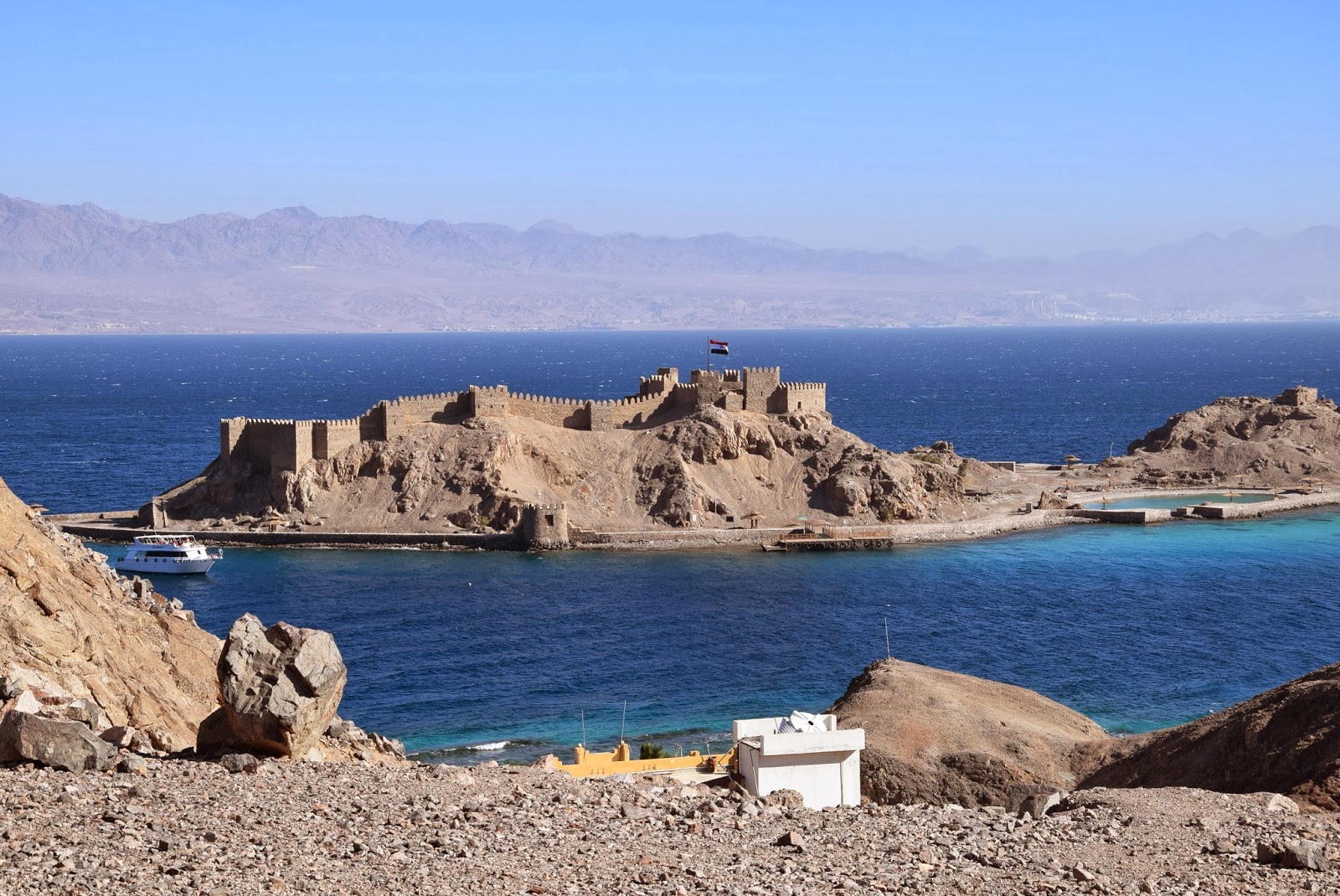 socalgalopenwallet Tragedy at Taba crossing