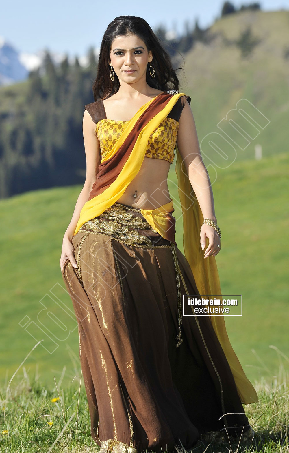 AllIndianActressNavelShow: Hot Samantha wearing ring in navel