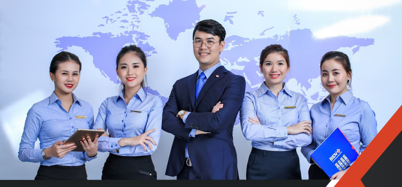 Đồng phục sơ mi được sử dụng phổ biến tại ngân hàng