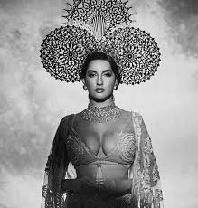 Nora Fatehi adalah muse kerajaan di couture Abu Jani-Sandeep Khosla