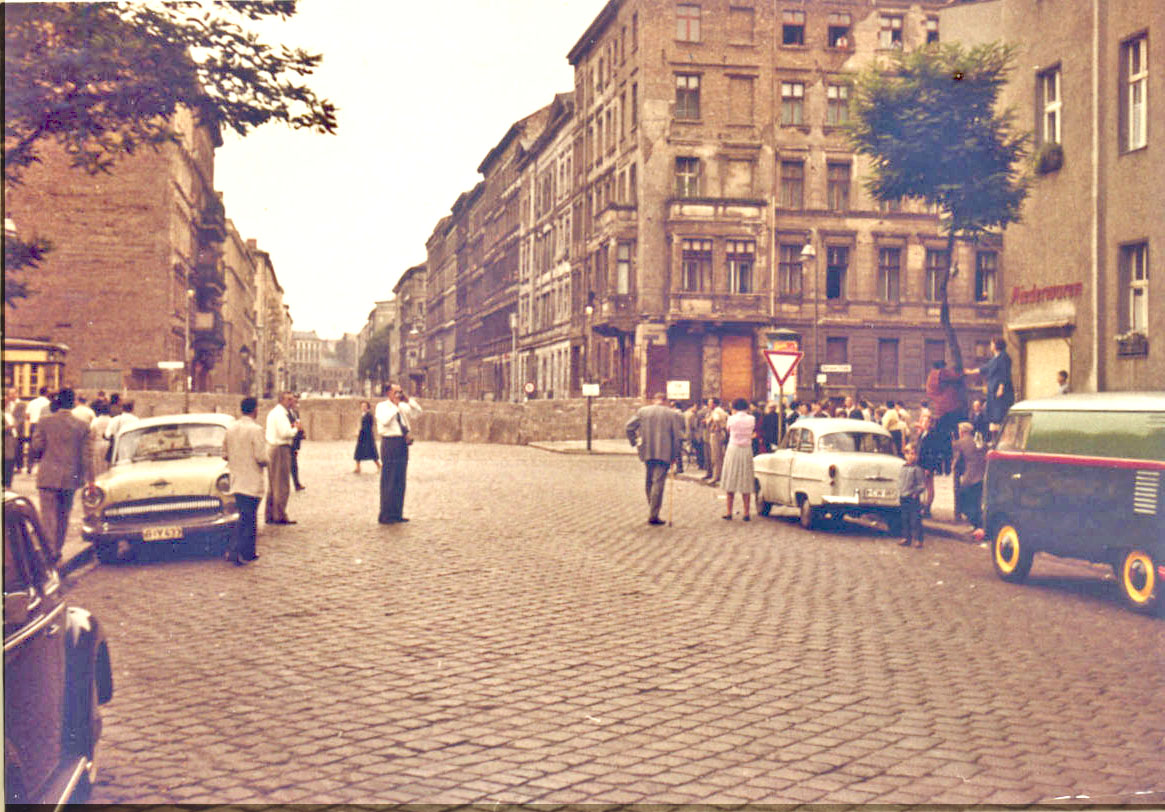 Medienfresser 1913 Familienalbum Berlin 13. August 1961