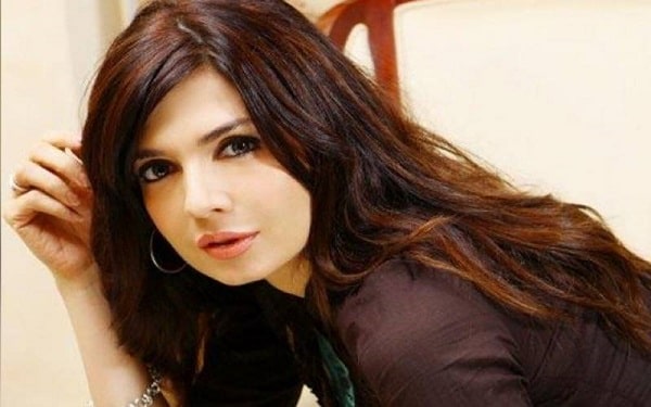 Charming Style of Actress Mahnoor Baloch