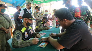Walikota Cirebon Soalisasikan Bahaya Virus Corona Di Pusat - Pusat Pembelanjaan Walikota Cirebon Soalisasikan Bahaya Virus Corona Di Pusat - Pusat Pembelanjaan