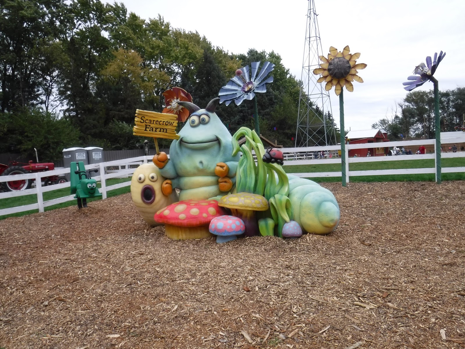 Siouxland Families Explore Scarecrow Farm