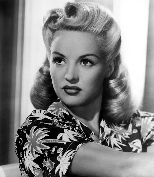 vintage hair victory roll