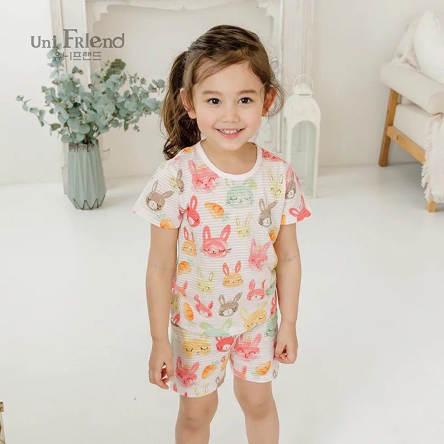 Quần áo trẻ em may bằng vải sợi tre