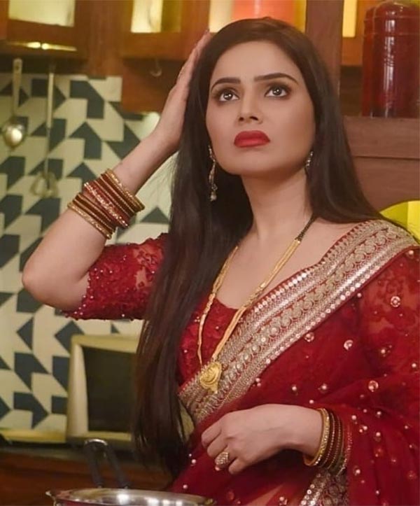 Kenisha Bhardwaj actress ullu games of karma sangeet Kenisha Bhardwaj actress ullu games of karma sangeet