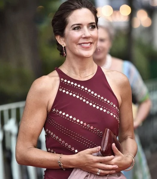 Crown Princess Mary style Sergio Rossi Clutch. Rag & Bone Susan floral-print silk Blouse at New York City Ballet