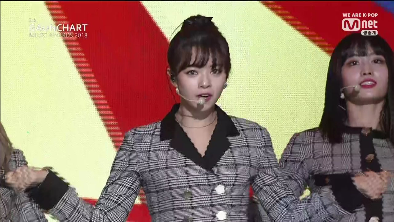 TWICE in 8TH GAON CHART MUSIC AWARD tester TWICE in 8TH GAON CHART MUSIC AWARD tester
