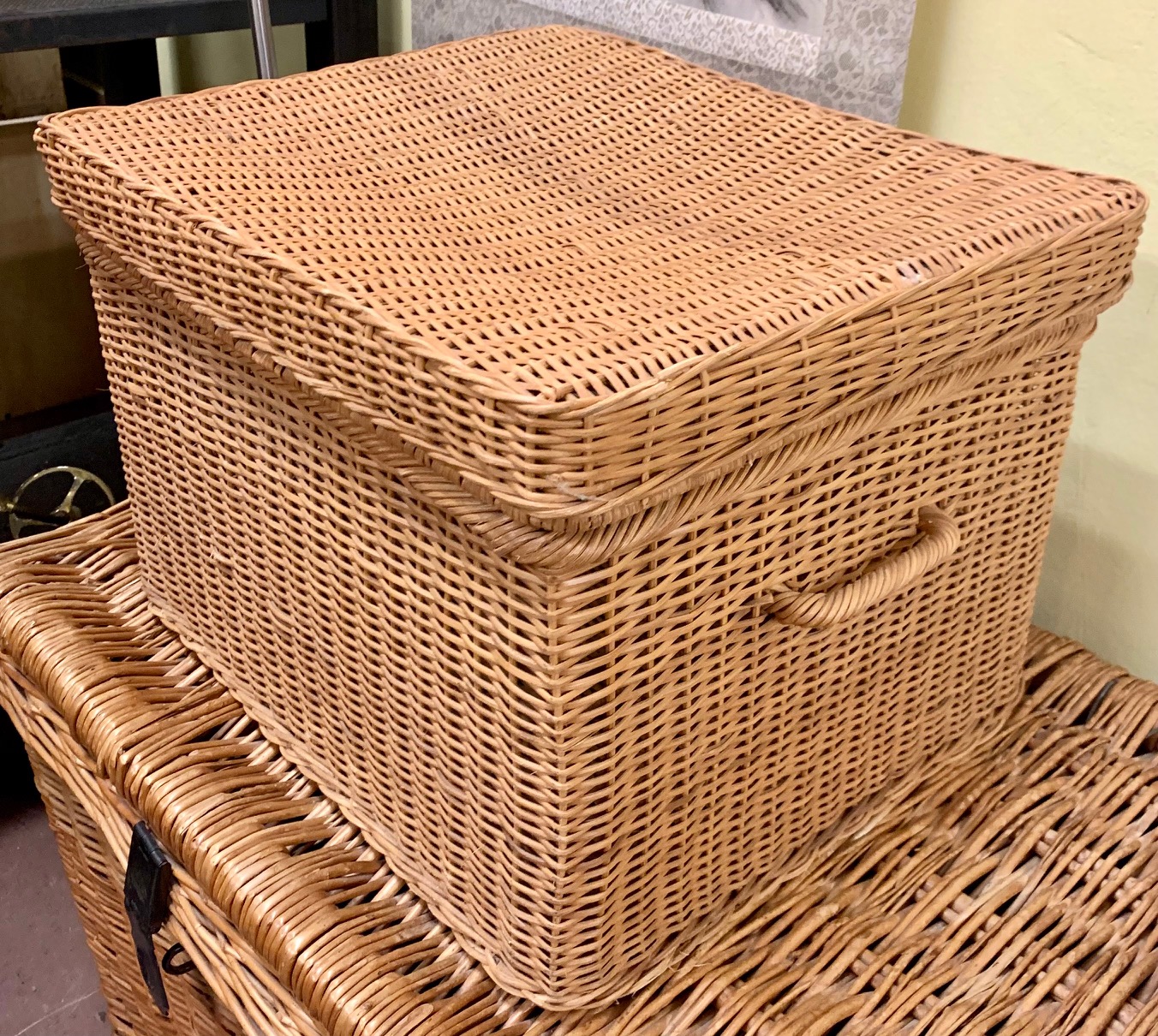 UHURU FURNITURE & COLLECTIBLES SOLD 102862 Wicker File Box 20
