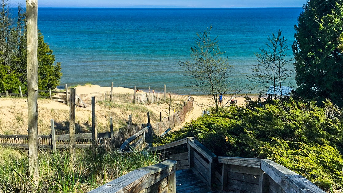 Hiking the Red Whitefish Dunes State Park