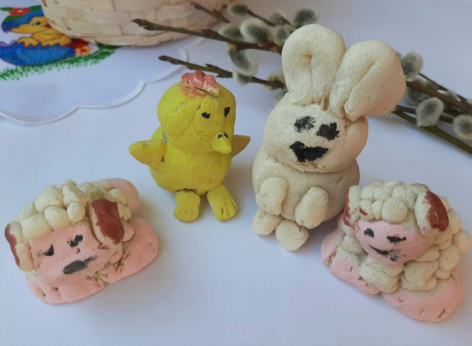 Wielkanocne Dekoracje Z Masy Solnej Mama do Sześcianu: Wielkanocne ozdoby z masy solnej