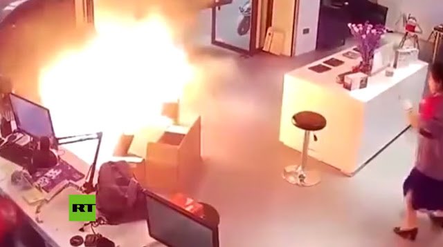 شاهد بالفيديو انفجار بطارية سيارة كهربائية فى الصين عند شحنها