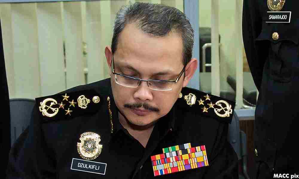 Antara Integriti SPRM & Ketua Pengarah SPRM, Mana lebih penting