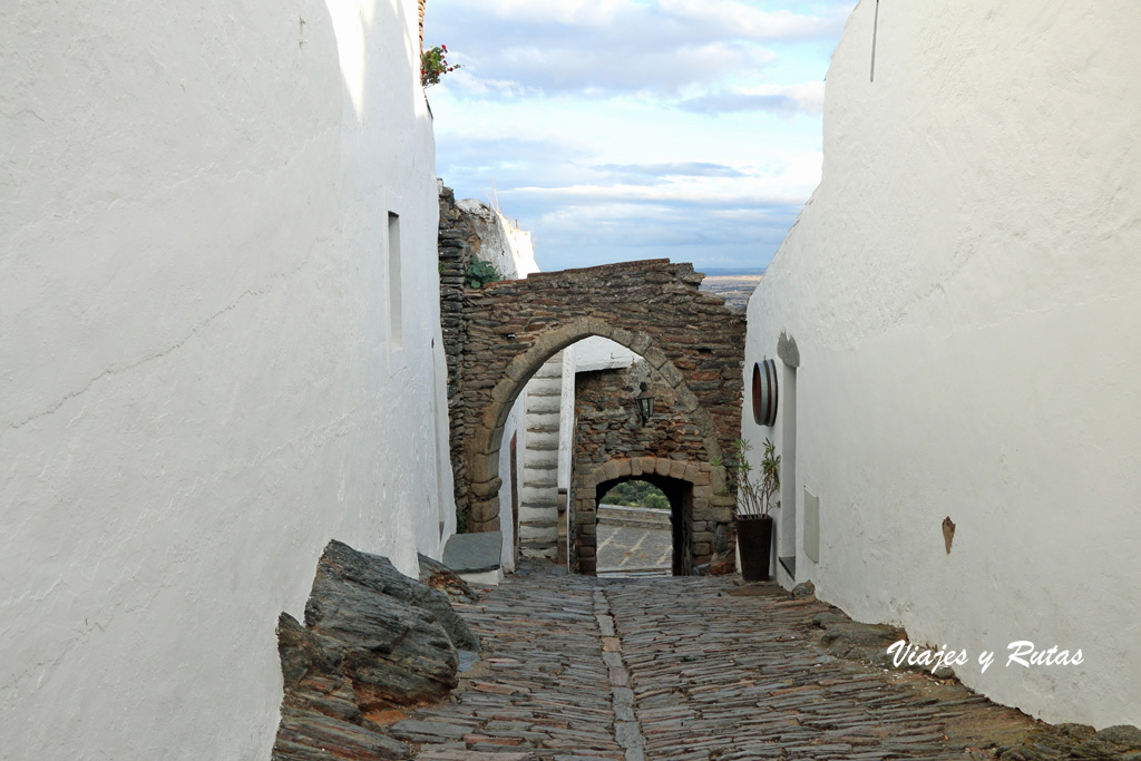 Puertas de la muralla de Monsaraz