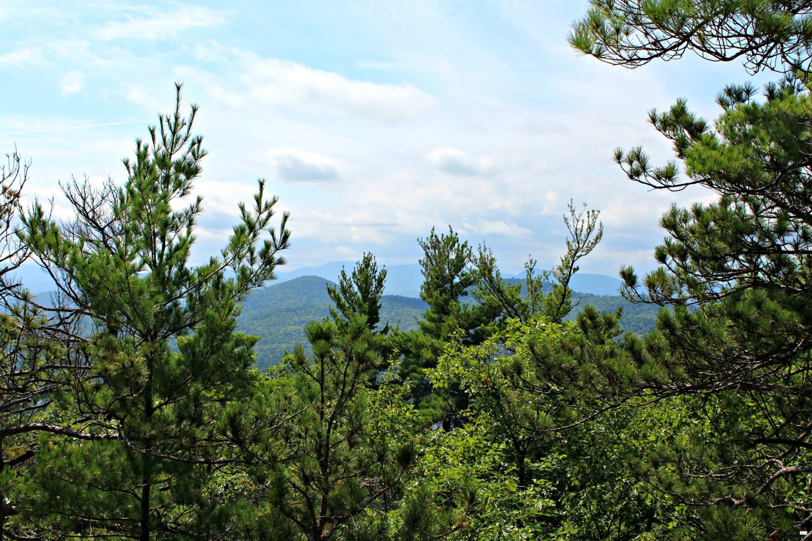 Rattlesnake Mountain Hike in the Adirondack Mountains // New York