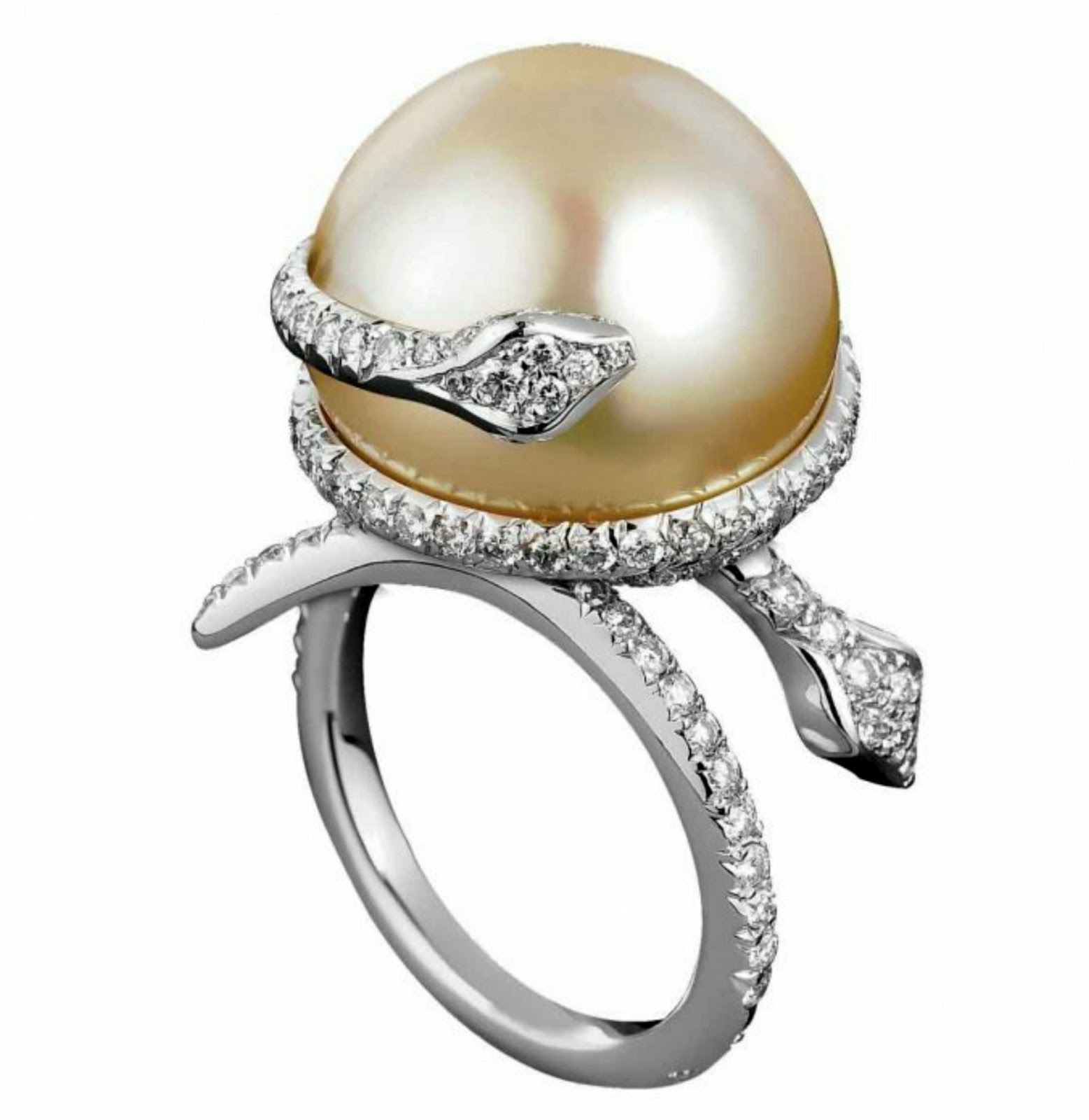 German Jewelry Designer in Paris