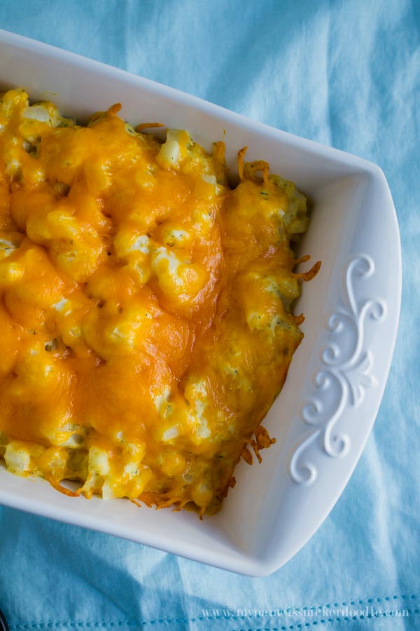 This is a great side dish for any meal. Cheesy Ranch Potatoes! YUM! | mynameissnickerdoodle.com