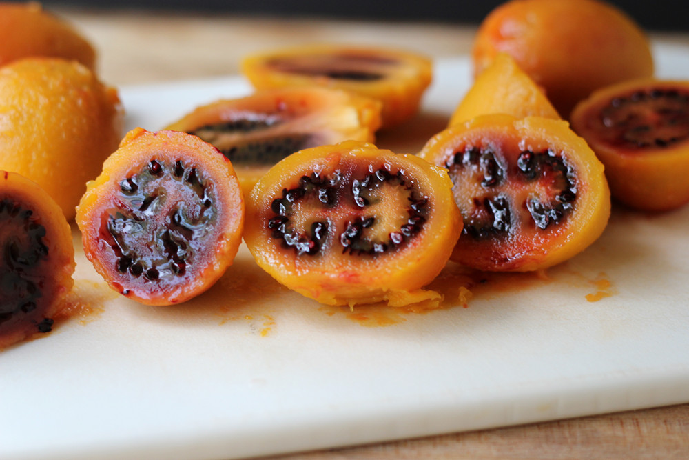 Cookistry: What the heck are tamarillos? A recipe for Tamarillo Sauce