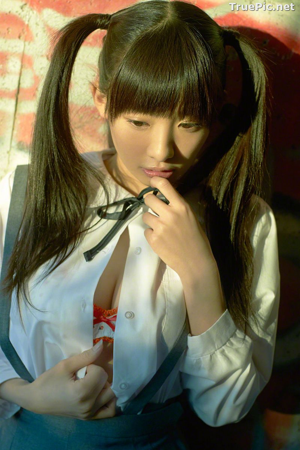 Image Wanibooks No.133 - Japanese Model and Singer - Hikari Shiina - TruePic.net - Picture-20