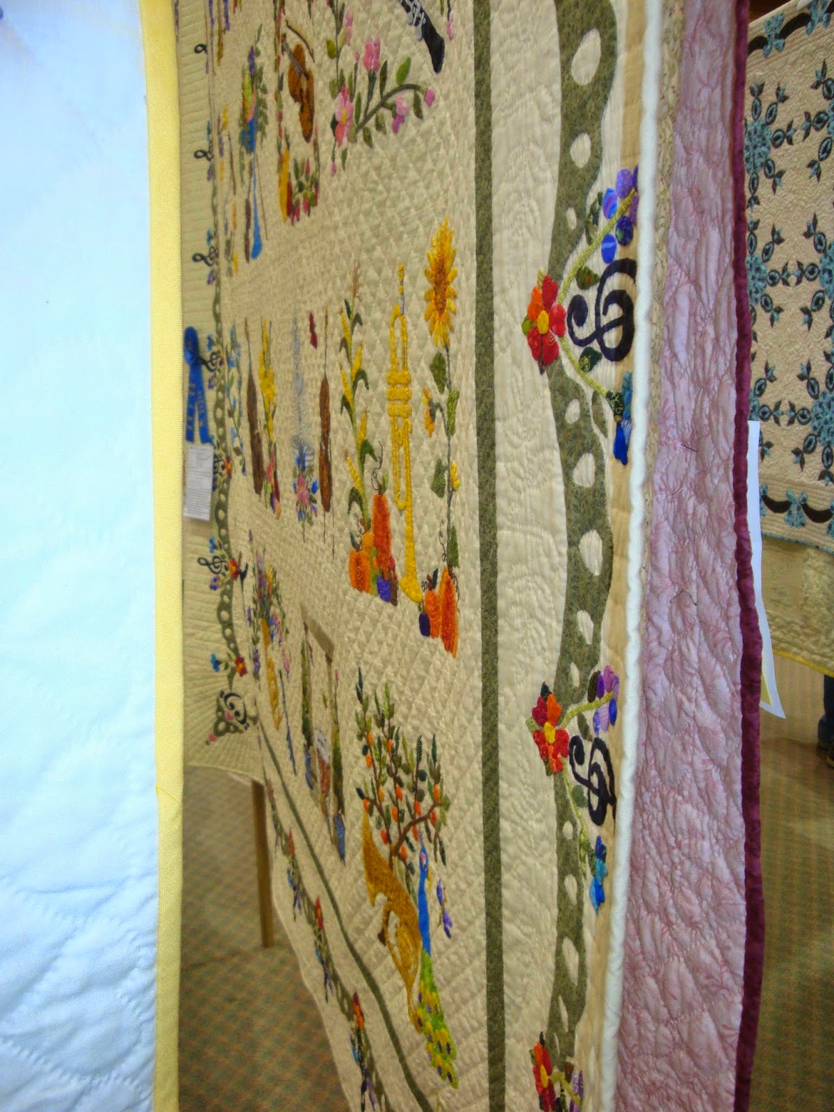 FABRIC THERAPY Sauder Village Quilt Show (a little tardy), Part One...