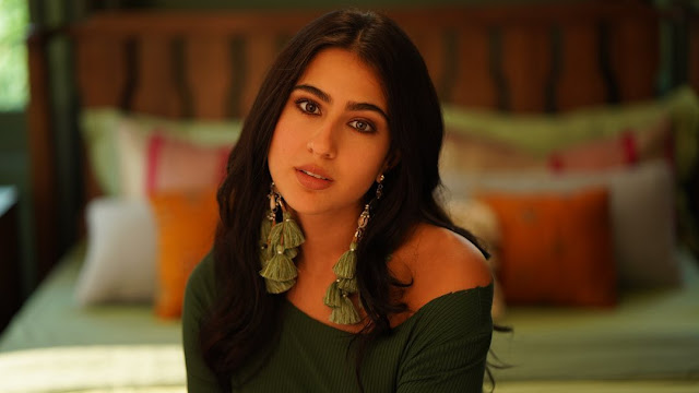 Sara Ali Khan  (Indian Actress) Wiki, Biography, Age, Height, Family, Career, Awards, and Many More...