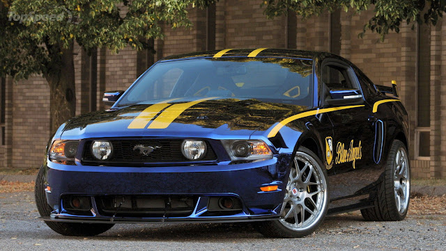 2012 Ford Mustang "Blue Angels" 