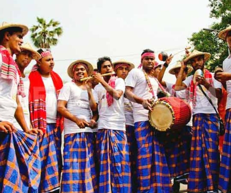 Traditional dress lungi in BangladeshEverybody loves it