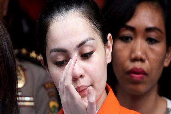 Ditahan Polda Metro, Jennifer Dunn Mendadak Rajin Salat