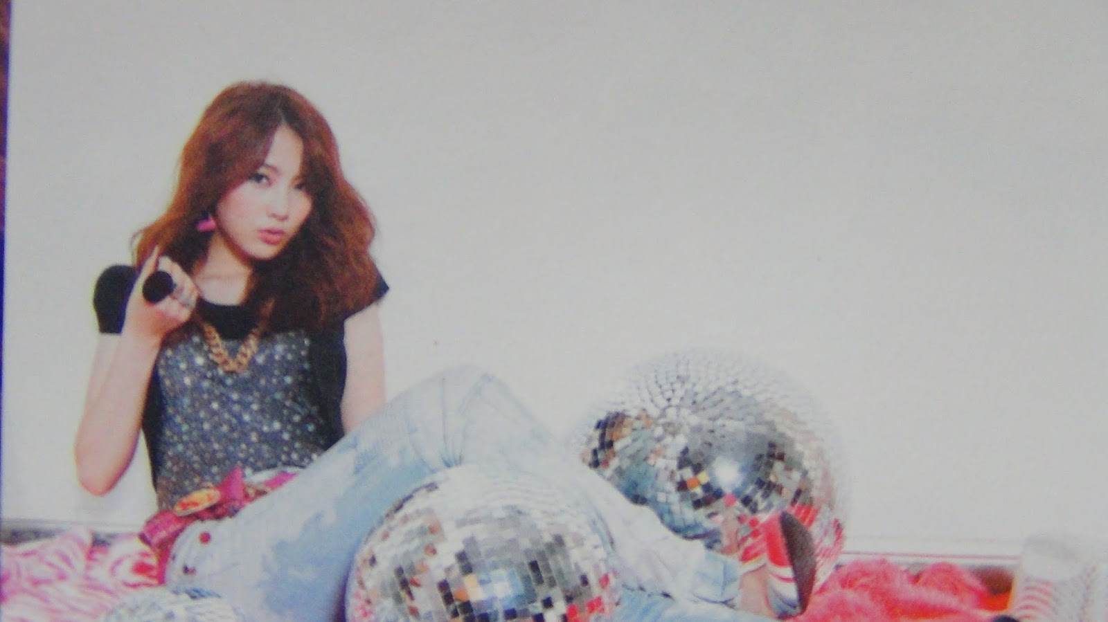 kpop scans: Kara revolution pics from the booklet