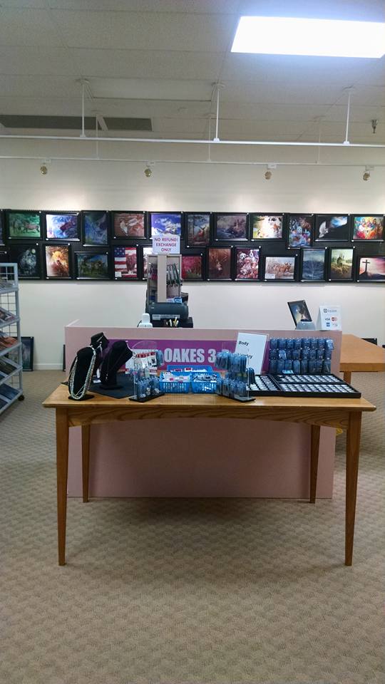 Laughlin Buzz New at the Laughlin Outlet Mall