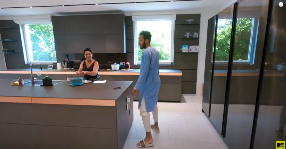 Oh31Entertainment PIERREFECT Arsenal star Aubameyang shows off incredible mansion with gaming