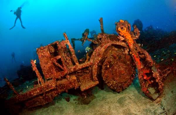 Perairan Morotai https://www.ramelhobbyshop.com/2022/07/10-tempat-diving-terbaik-di-indonesia.html