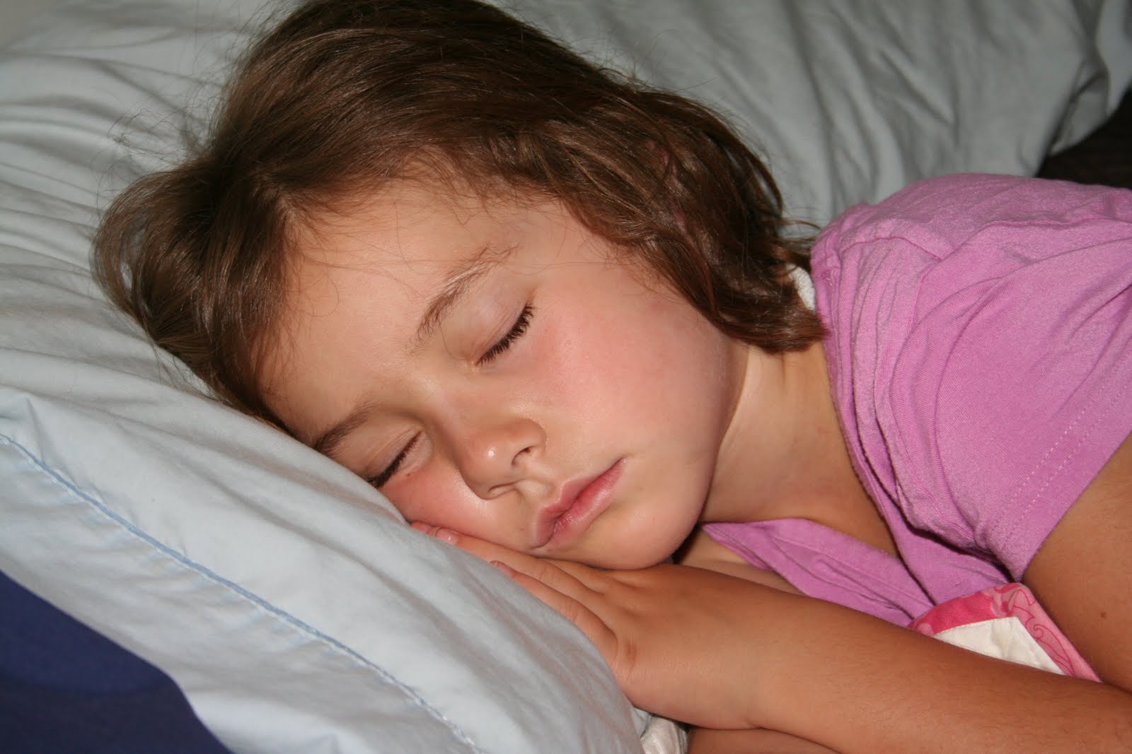 Т спящую подругу. Sleeping sister гайд. Ru Sleep. Sleep girl (1).