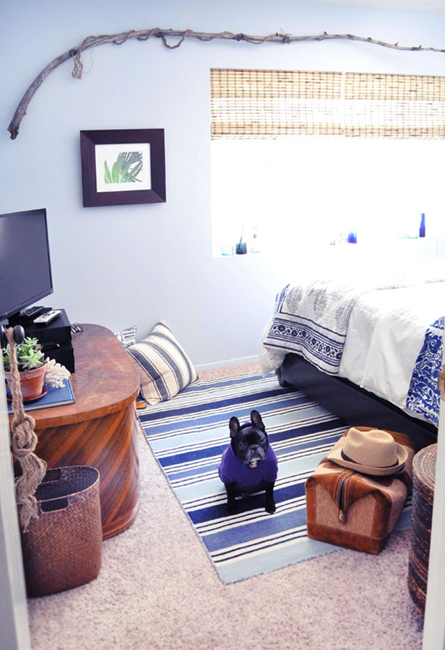 blue and white nautical beachy guest bedroom