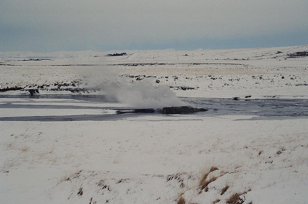 Vellir-Árhver geyser