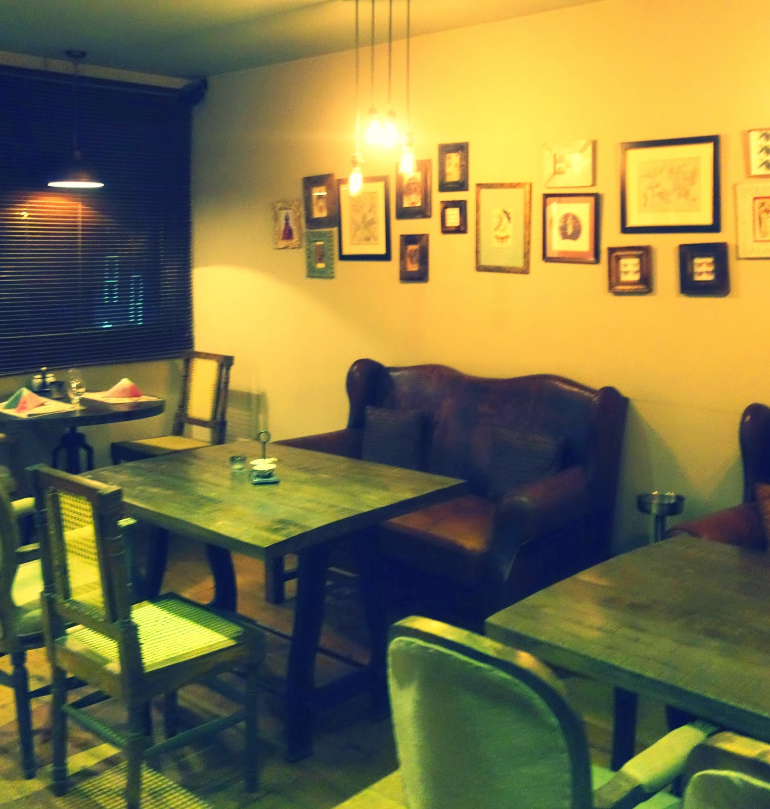 Step 1 Stand facing the stove. RESTAURANT REVIEW RARA AVIS, M BLOCK