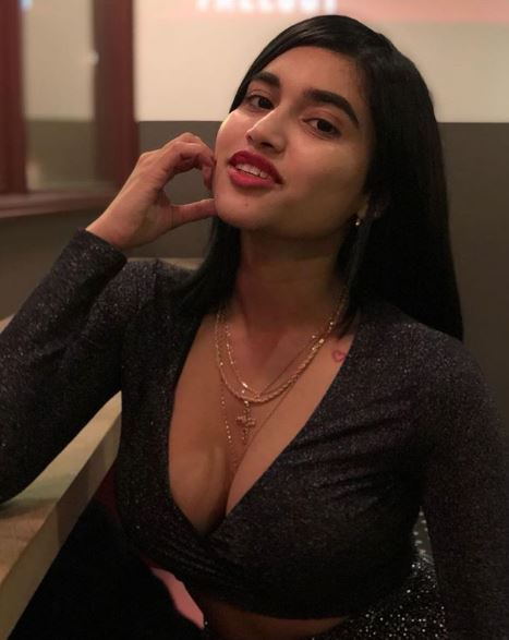 40 Instagram Model Ravina Patel Hot Photos Collection Navel Queens 40 Instagram Model Ravina Patel Hot Photos Collection Navel Queens