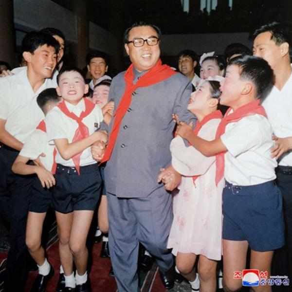 kim il sung with children