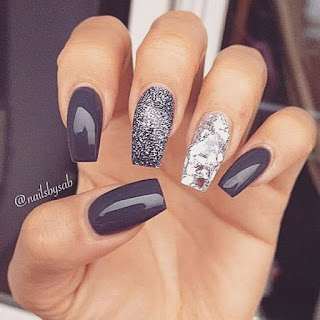 acrylic nails black