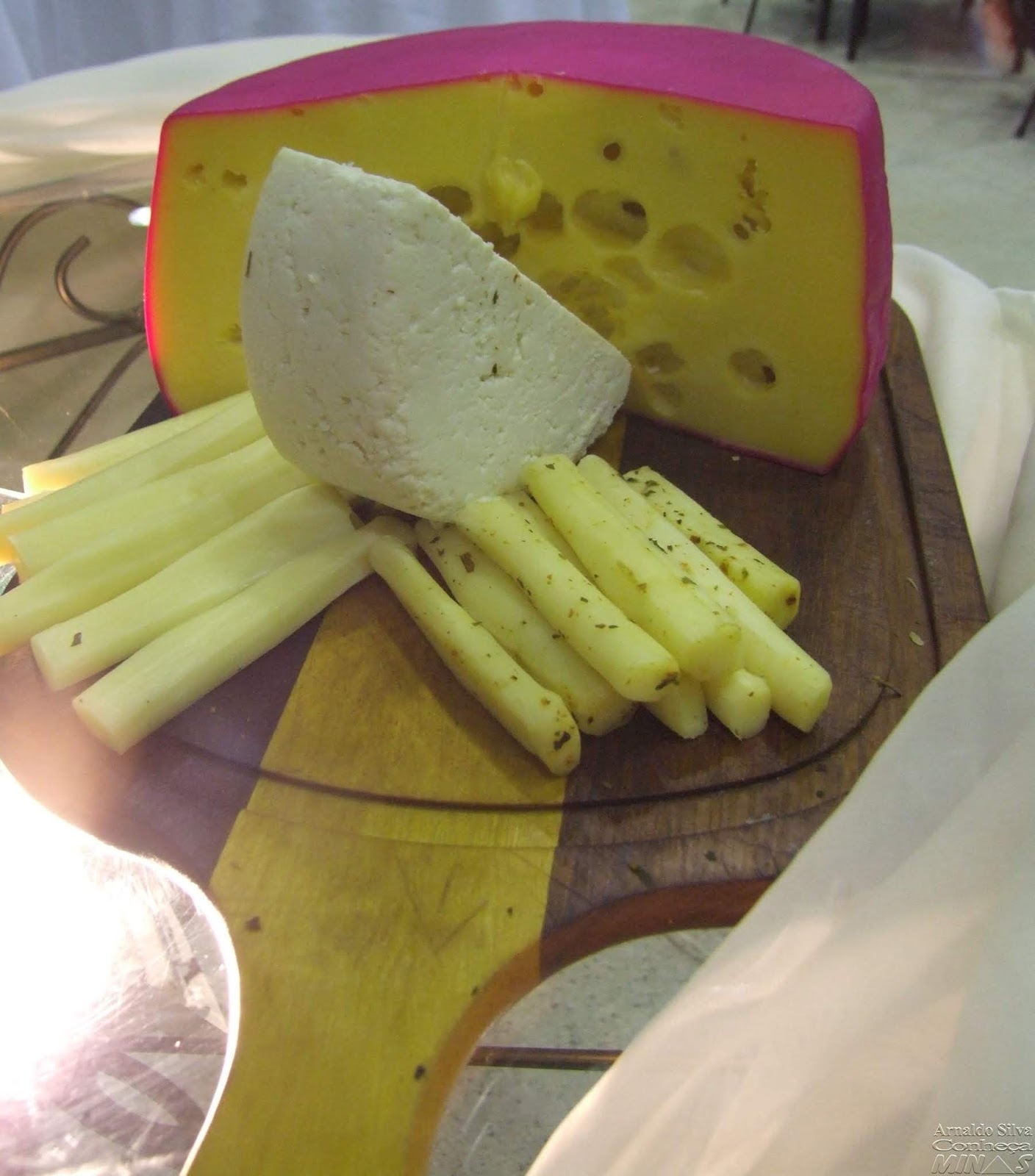 Entenda as diferentes categorias de queijos Conheça Minas