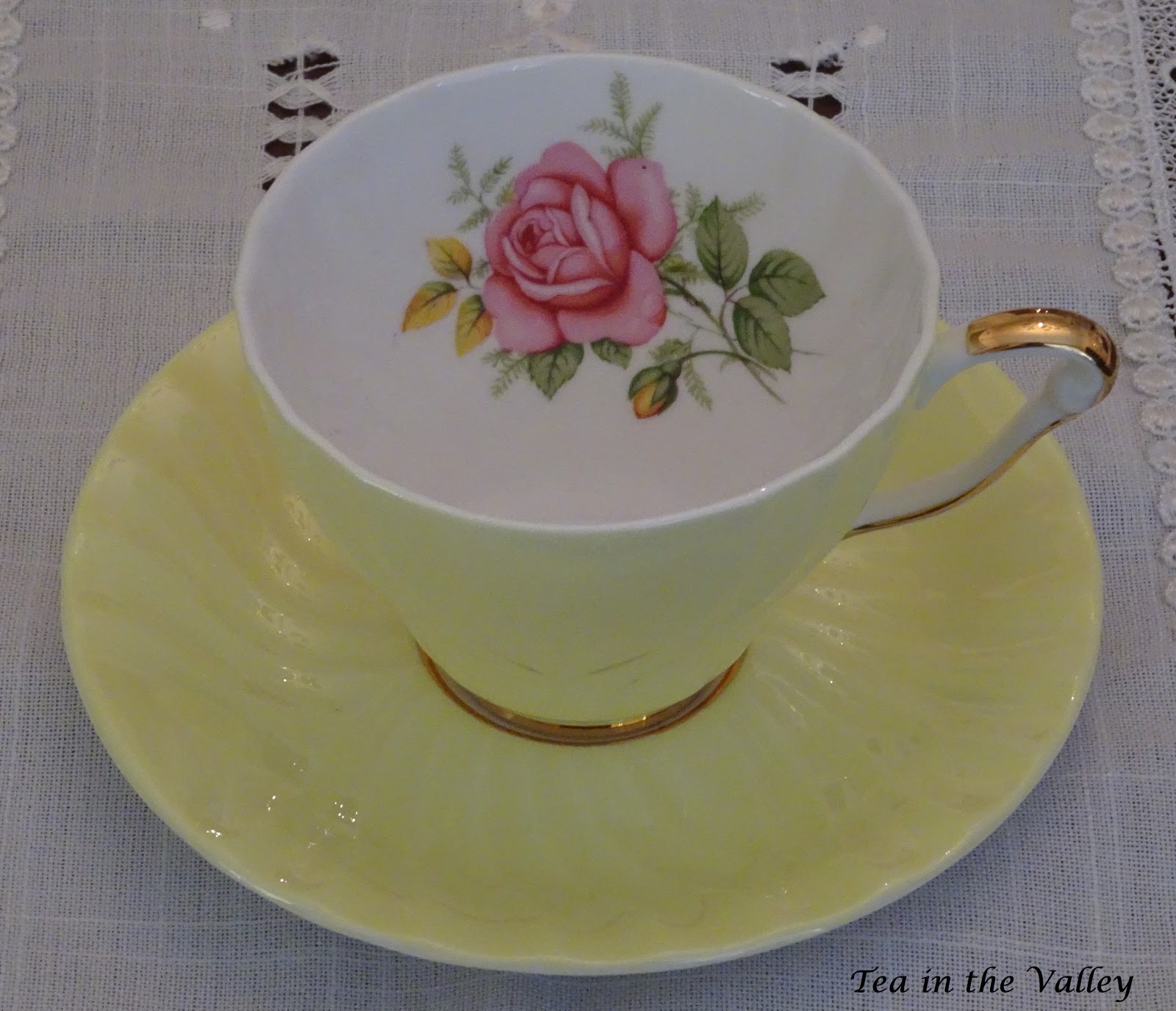 Tea In The Valley Garage Sale Mystery Murderless Version