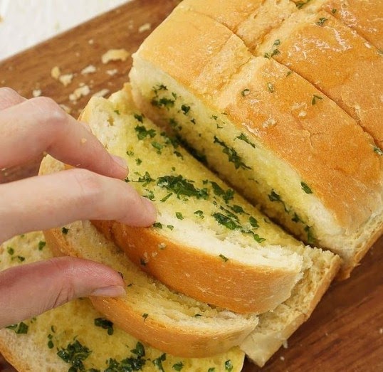 Cara Membuat Roti Bawang Putih Cara Membuat Roti Bawang Putih