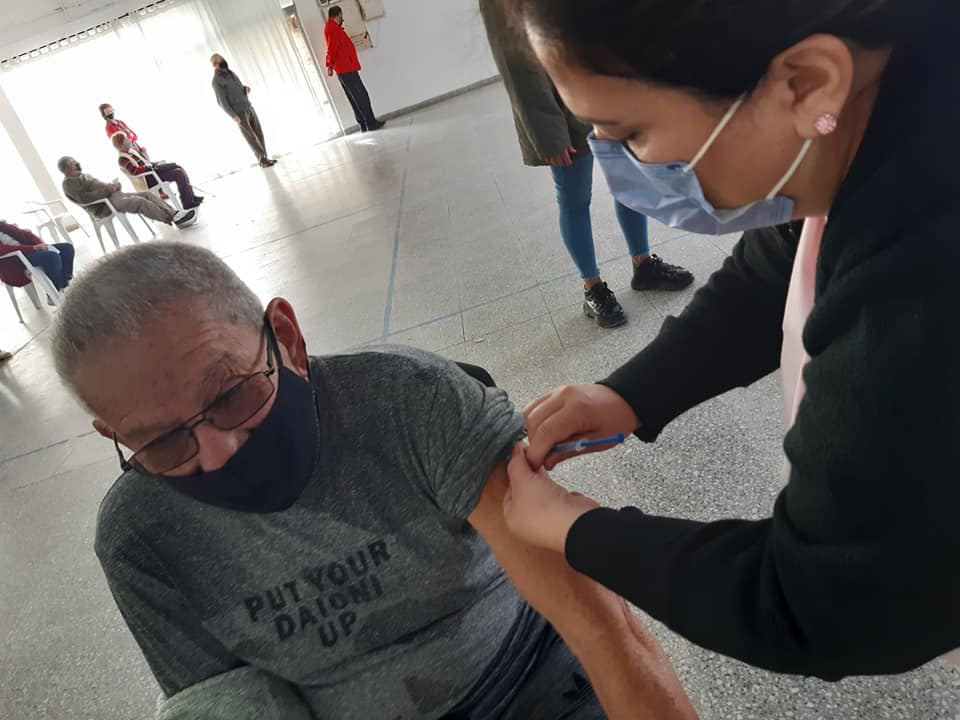 vacunacion crespo 8 junio