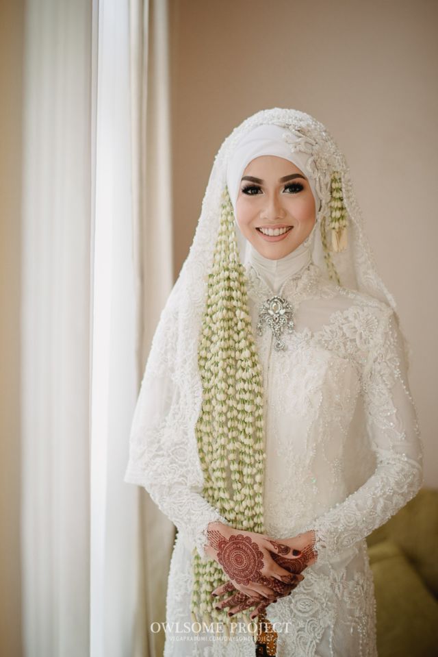 Model Kebaya Akad Nikah Hijab Simple Terbaru 2020